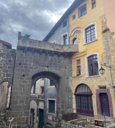 Aux Portes du Mont Anis