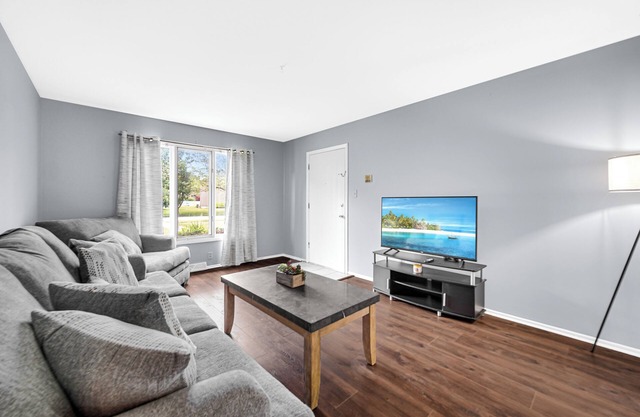 AVAIL 10/11- 2BR CONDO by Shops Hospitals & Chicago