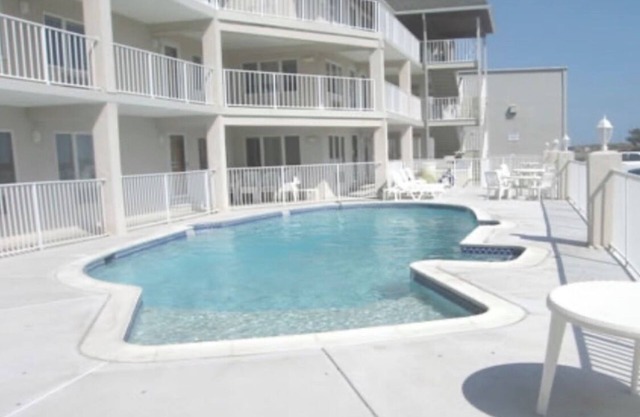 Avalon Stone Harbor - Heart of 7 Mile Island, Beach Block!