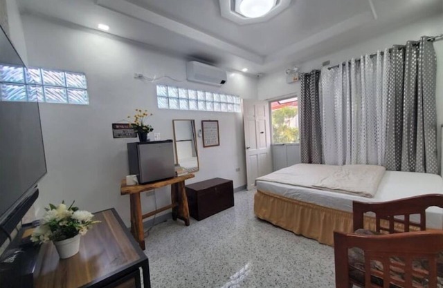 AVE Homes (A3)-Deluxe Studio, PRKG, Netflix Wi-Fi