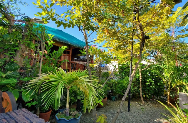 AVE Homes- KuBo-2 BDRMS, AC, Wi-Fi, Netflix, PRKG