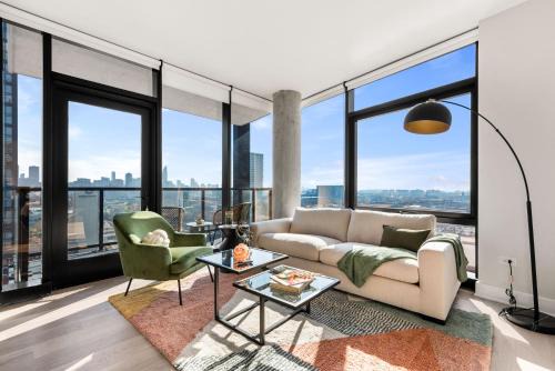 Avra Stylish Apartments Prime West Loop Location Near Union Park