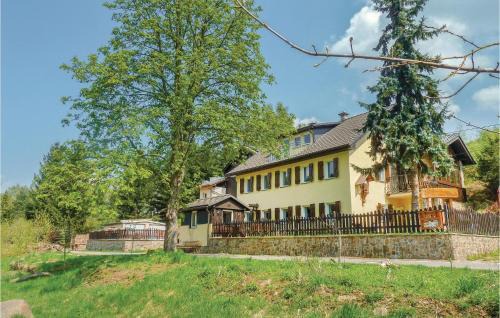Awesome Apartment In Freiberg With Wifi