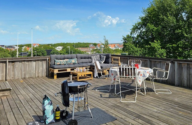 Awesome apartment in Bohus-björkö