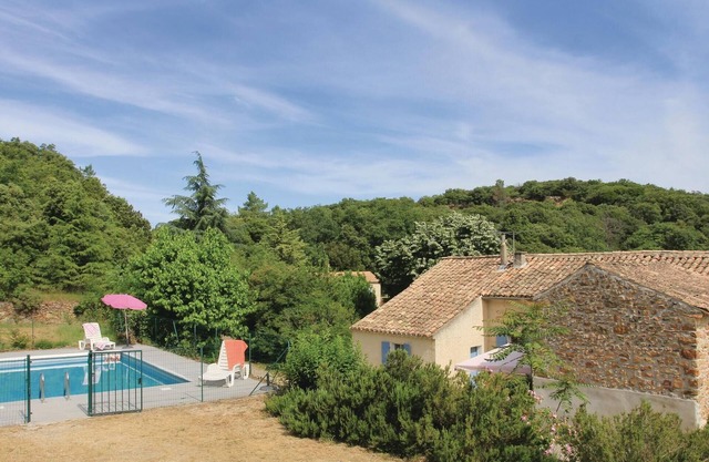Awesome home in St. Julien de Peyrolas