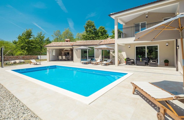 Awesome home in Sveti Petar u Sumi