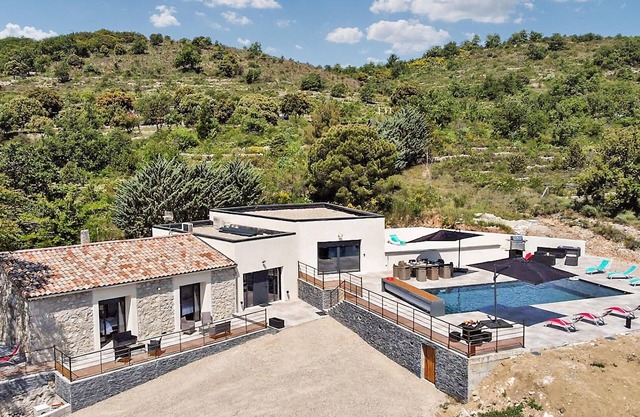 Awesome home in Alissas