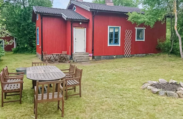 Awesome home in Bjärnum with WiFi