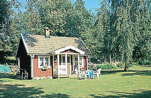 Awesome home in Blomstermåla with sauna