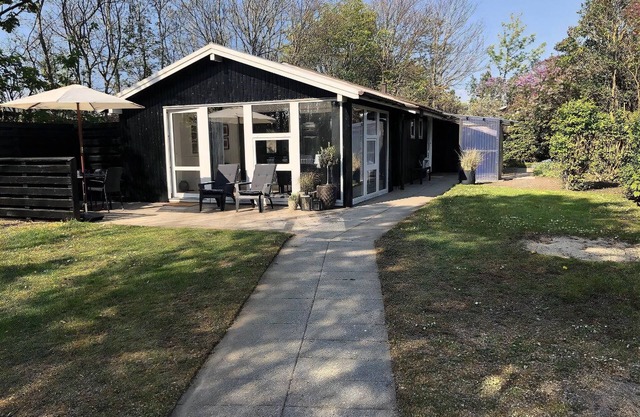Awesome home in Esbjerg V with 2 Bedrooms, Internet and Sauna