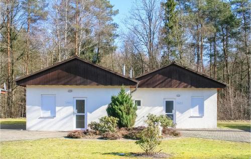 Awesome Home In Faßbergheidesee