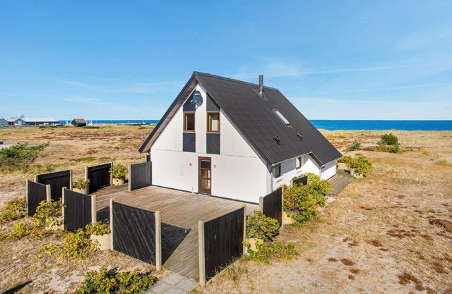 Awesome Home In Læsø With Kitchen