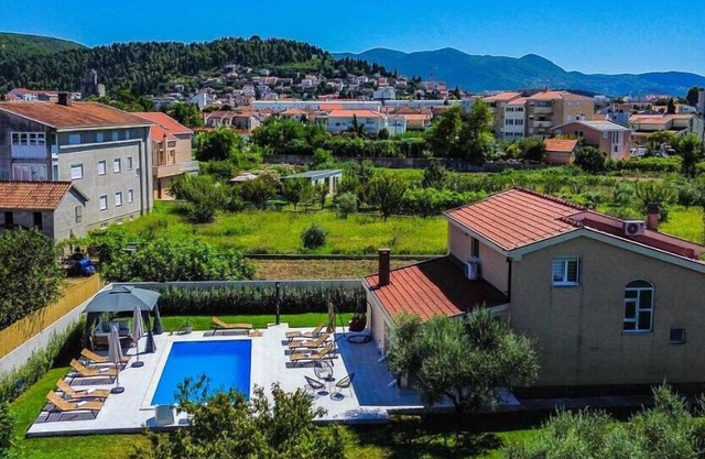 Awesome home in Metkovic