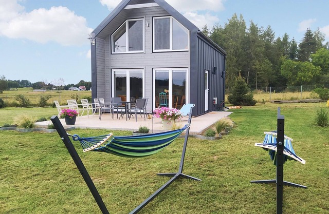 Awesome home in Sianow with sauna