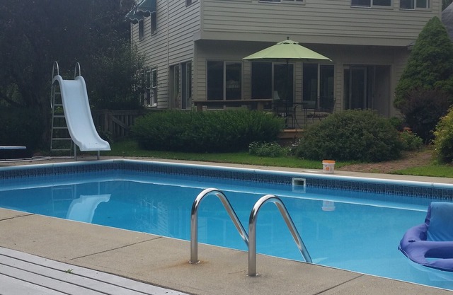 Awesome Strategic Location Near Smith College