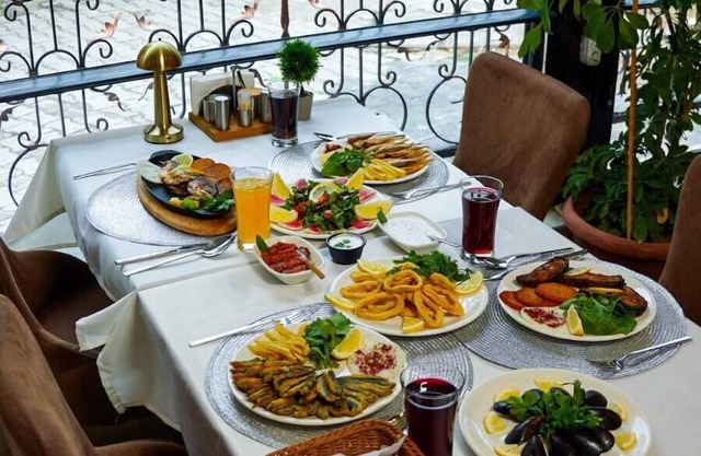 AYTEN HANIM KONAĞI