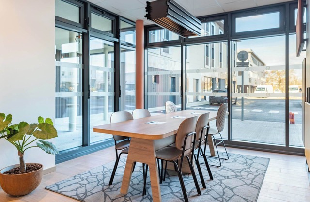 B&B HOTEL Massieux Genay