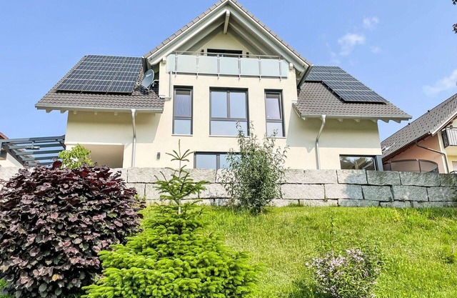 Beautiful apartment for 4 guests with WIFI, TV and balcony