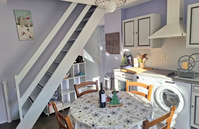 Babylone apartment in a detached house