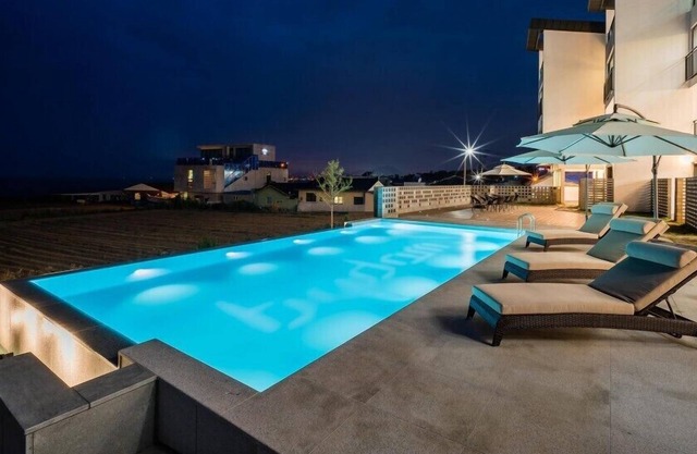 Badam pool villa