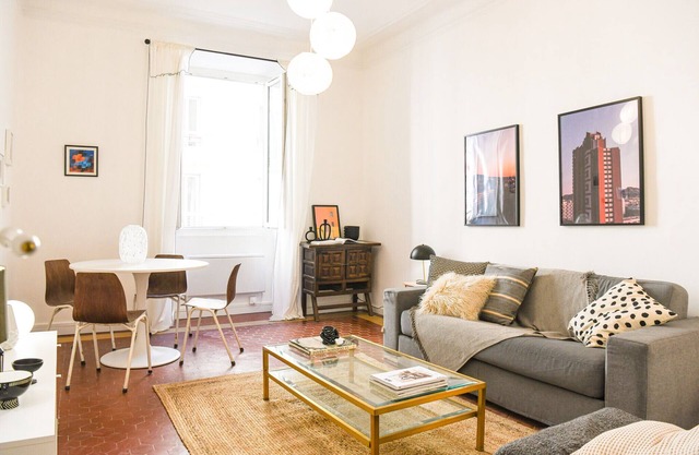 Bail mobilité - Grand appartement 1 chambre