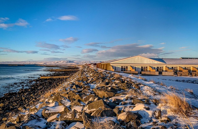 Bakki Hostel and Apartments