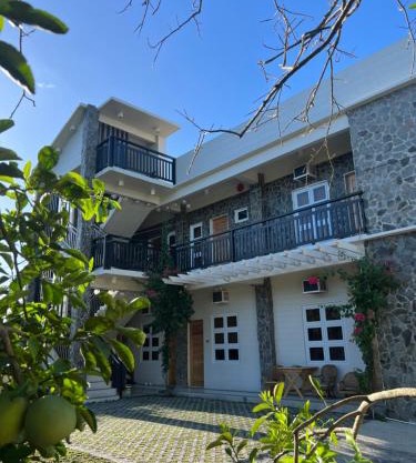 Balay na Bato
