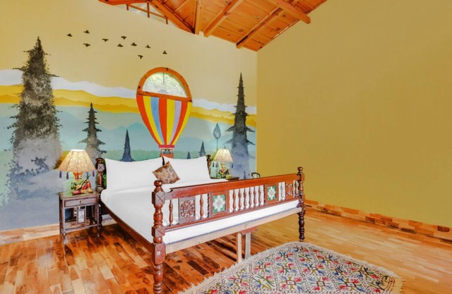 Balloon Room, Arthouse