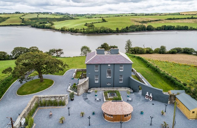 Ballywilliam House,Kinsale, minimum 14 night stay,please do not request for less