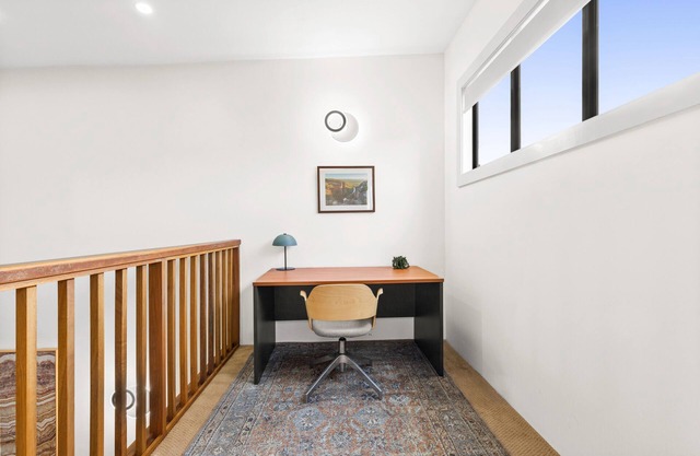 Balmain Retreat - 2BR + Study