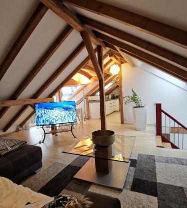 Baltmannsweiler CHALET style top floor apartment no smoking