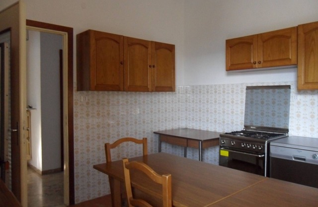 BandB: two bedrooms; shared bathroom, kitchen, living room, balcony, parking