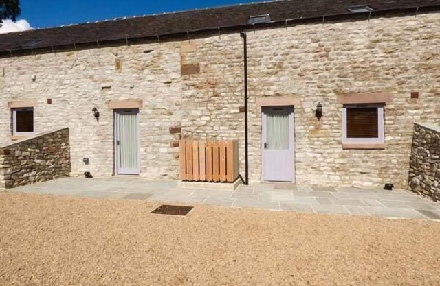 BANK TOP, family friendly, with a garden in Longnor