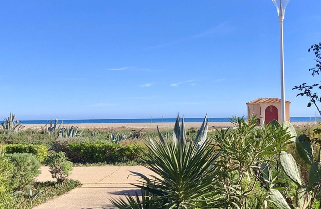 BARCARESA-LA PERLE SEA VIEW WATERFRONT AIR CONDITIONING WIFI