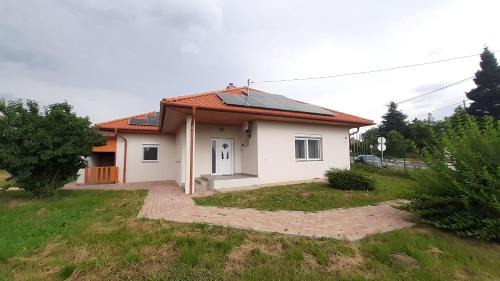 Barlang utca Villa