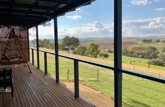 Barossa Pavilions - a luxurious, self-contained, hillside retreat