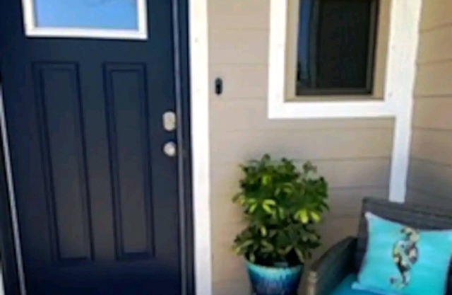 Bay Breeze Townhome-Downtown Pensacola