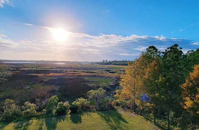 BAY-CAY Getaway, Beaching, Casinos, Swim, Grill, Chill, Memories!