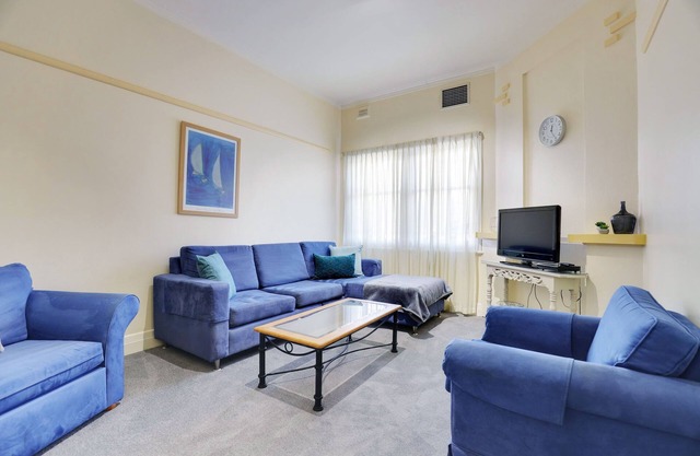 Bayview Family Apartments Glenelg