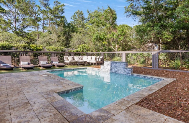 Beach Access + Pool – Summer 20% Off