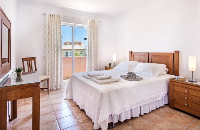 Beach Break! Spacious 3BR Accommodation, Fully-furnished, Kitchen, Garden View!