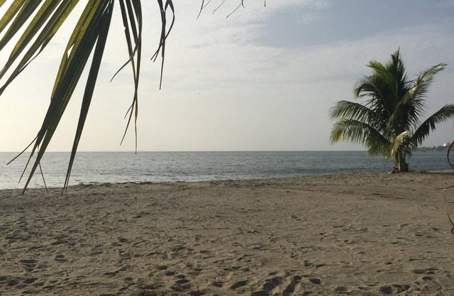 Beach cabin located in gated community in Omoa, Cortes