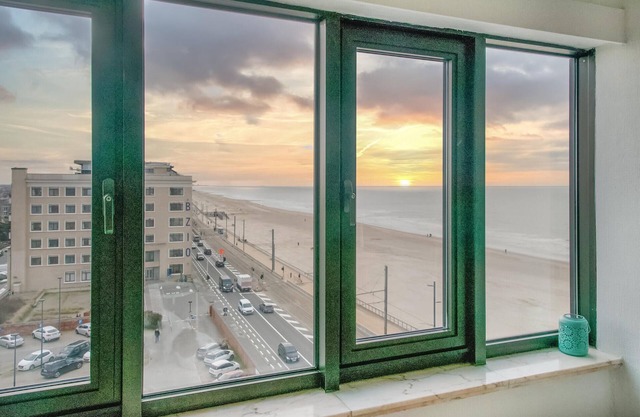 Beach front apartment in Oostende