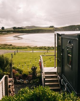 Beach Front Oasis - Catlins, Jacks Bay
