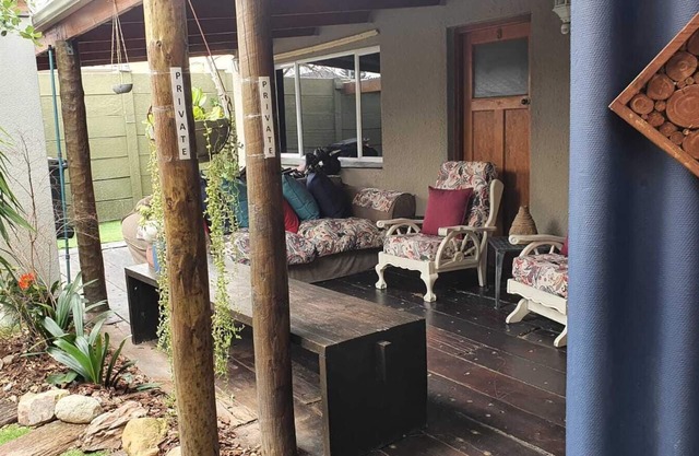 Beach House - 8 Pax
