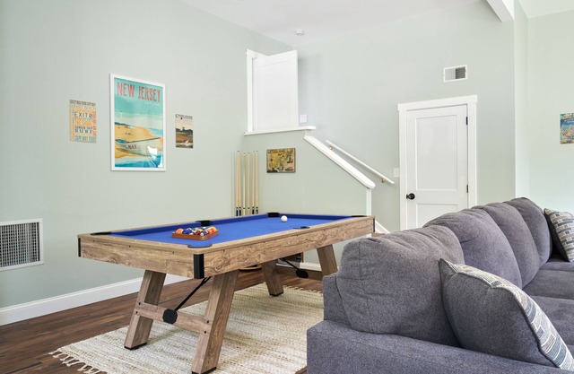 Beach House Bliss - Cape MaynnCoastal retreat w/space for multiple families!