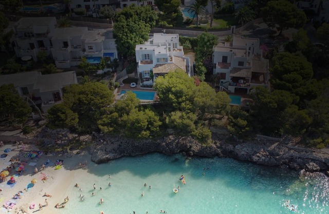 Beach Villa with Direct Access to Cala Gran Beach