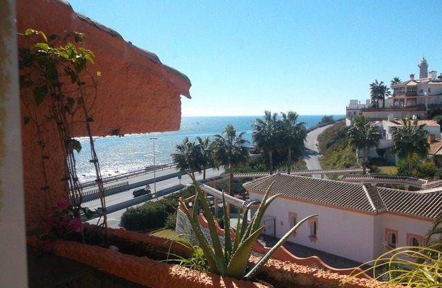 Beachfront apartment with sea views on the Costa del Sol