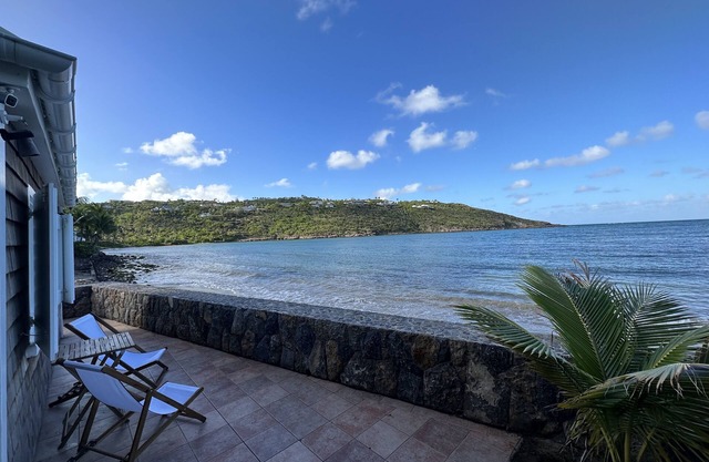 Beachfront bungalow in St Barth