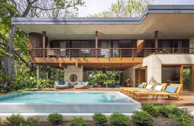 Beachfront Luxury Villa in Playa Hermosa "Wabi"